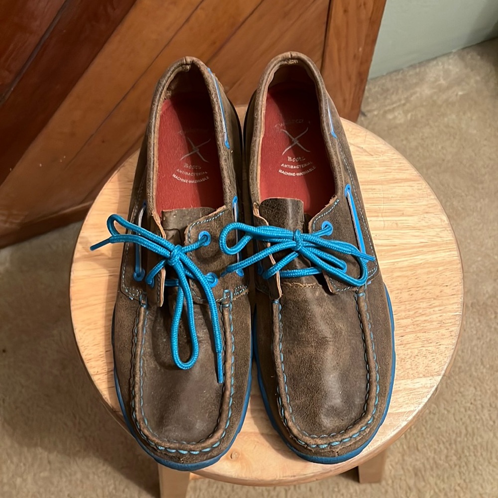 Gently used twisted x Women’s shoes